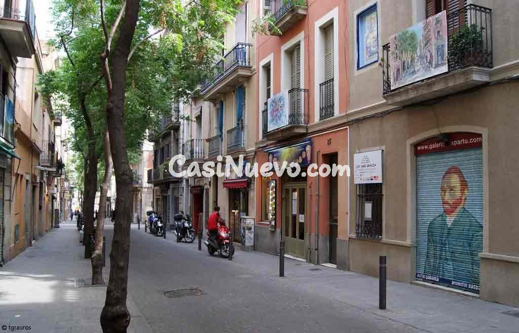 Piso para reformar en Gracia - foto 7