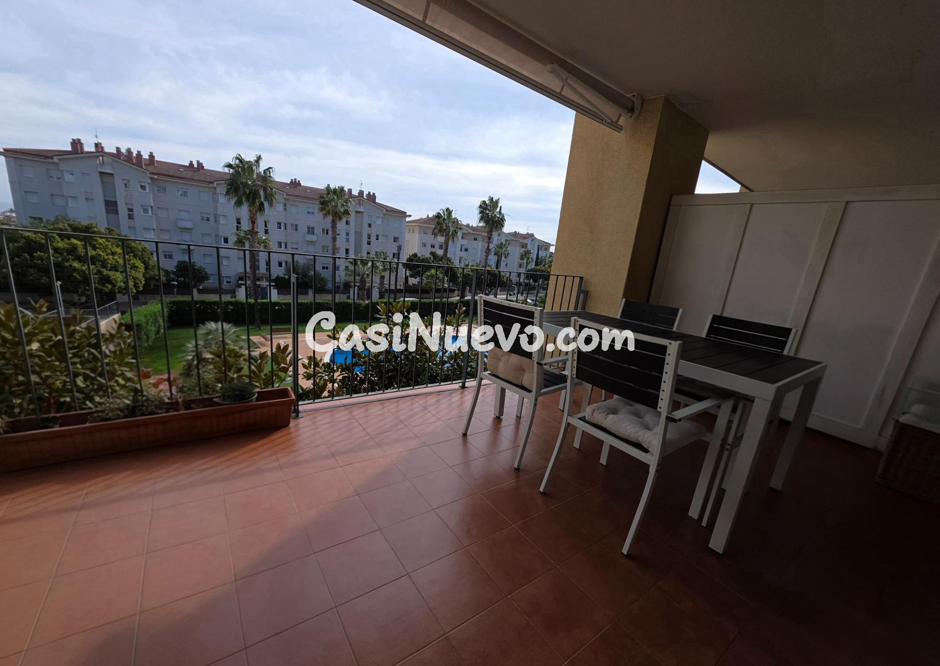 Maravilloso piso con gran terraza y vistas despejadas en Can - foto 8