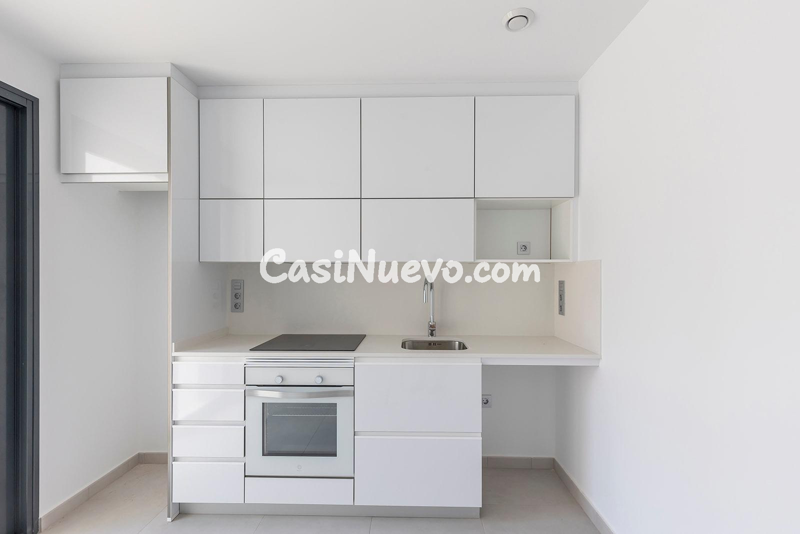 Villa moderna de 3 dormitorios, 2 baños y piscina privada en - foto 5