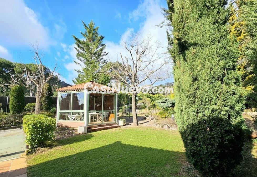 Casa con piscina en un entorno privilegiado - foto 5