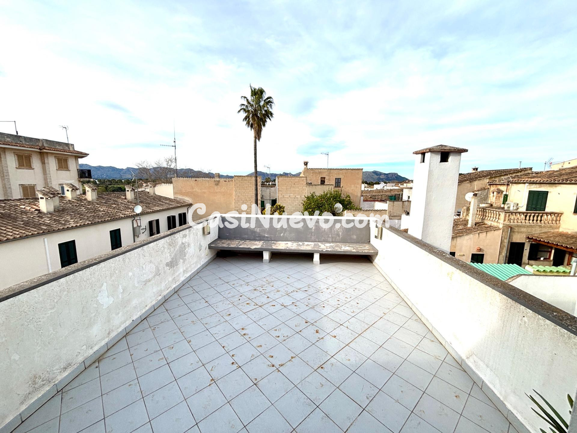 Casa de pueblo reformada con terraza y vistas a la Serra de  - foto 2