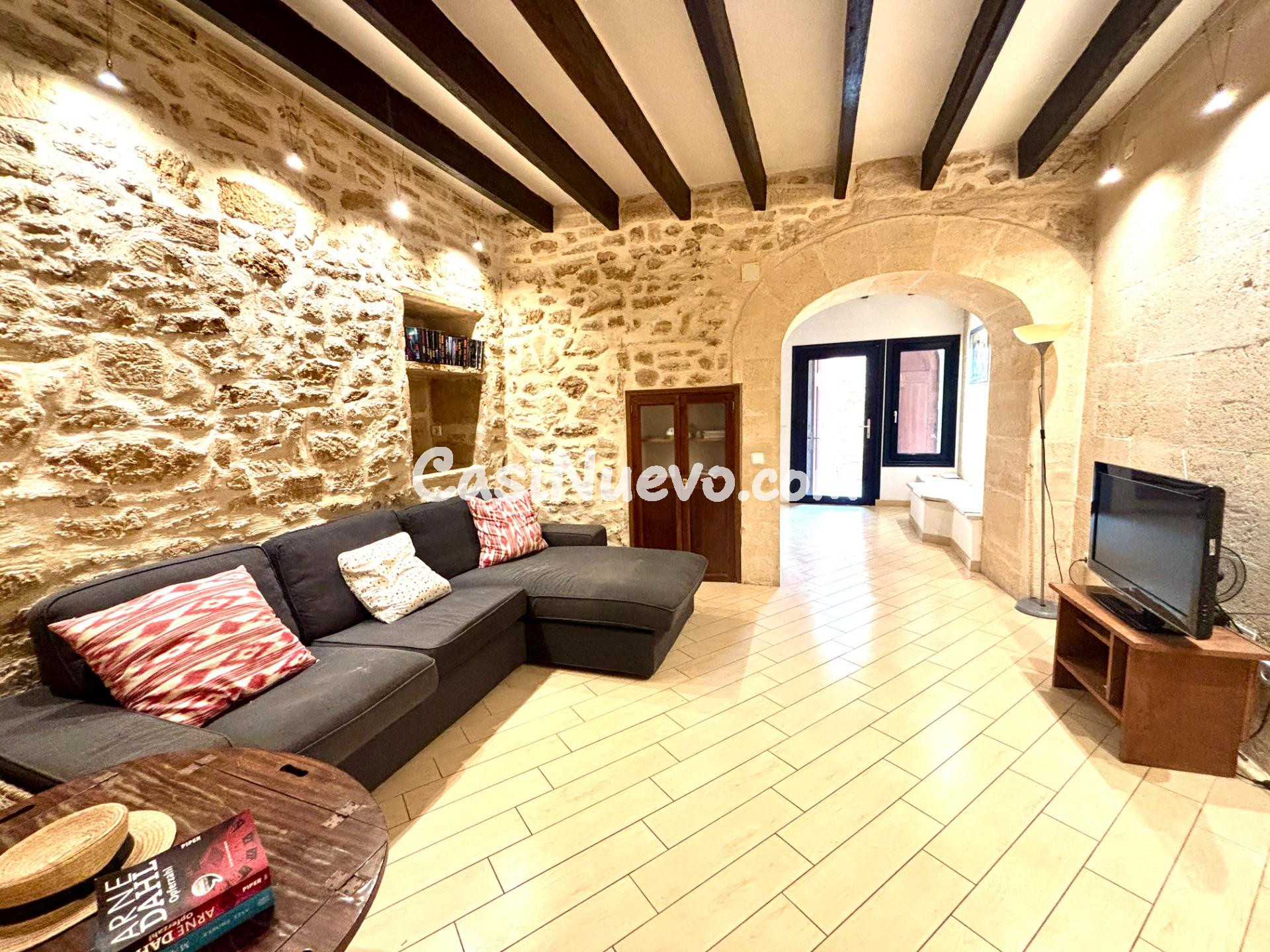 Casa de pueblo reformada con terraza y vistas a la Serra de  - foto 23