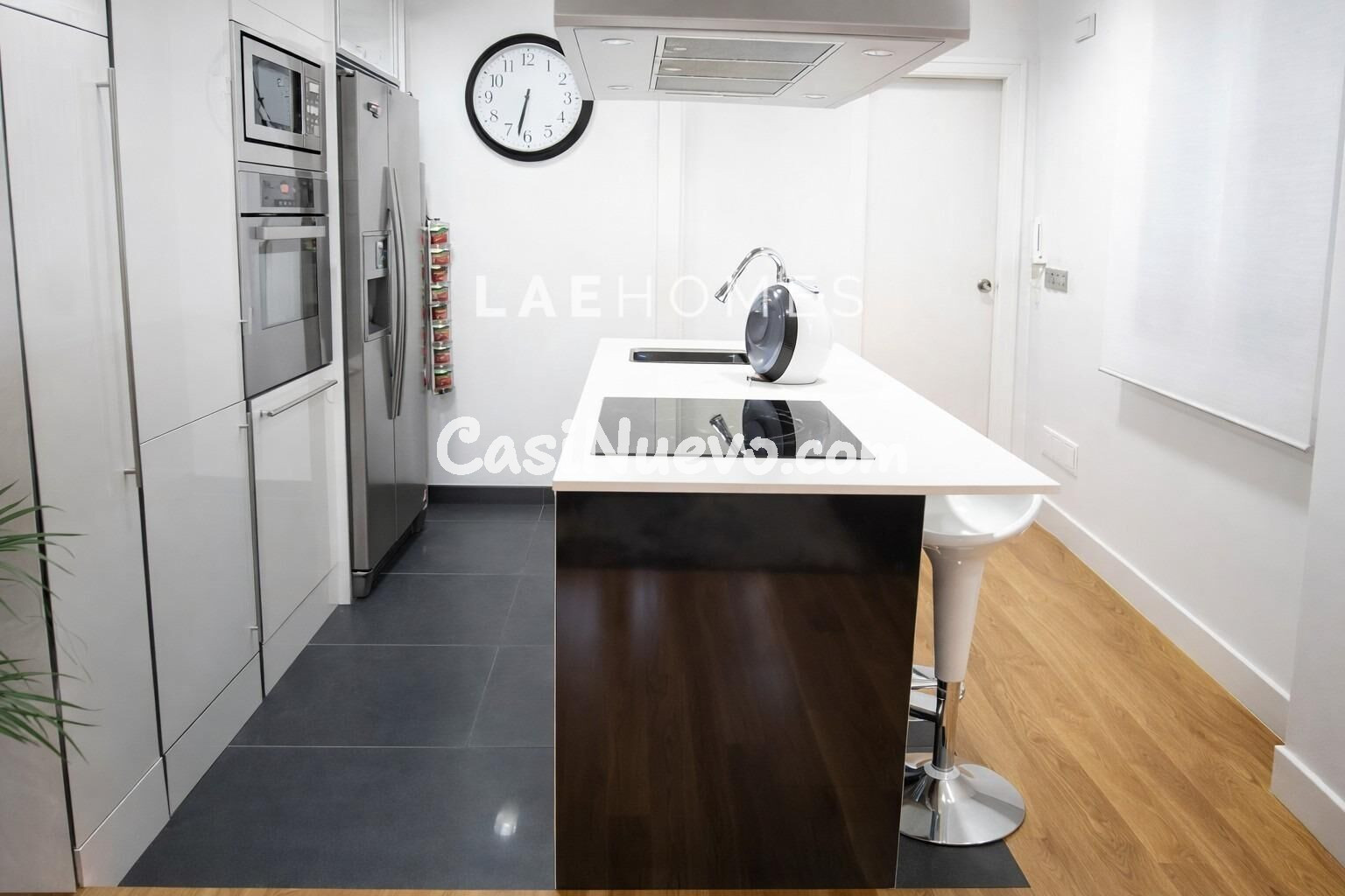 Piso en alquiler en el Antiguo. - foto 2