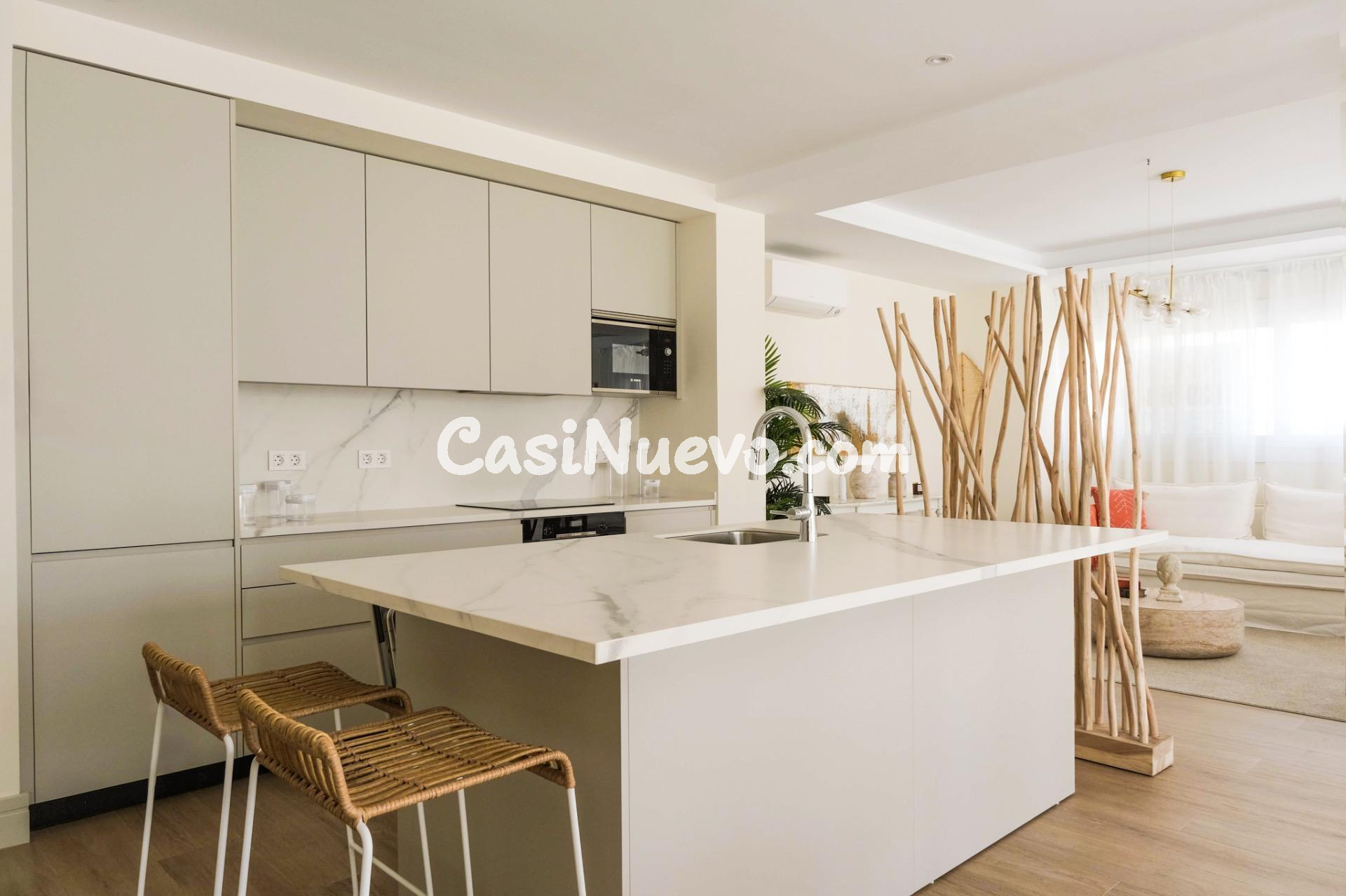 LUJO ..., CON VISTAS FRONTALES AL MAR EN MÁLAGA ESTE !!! - foto 9