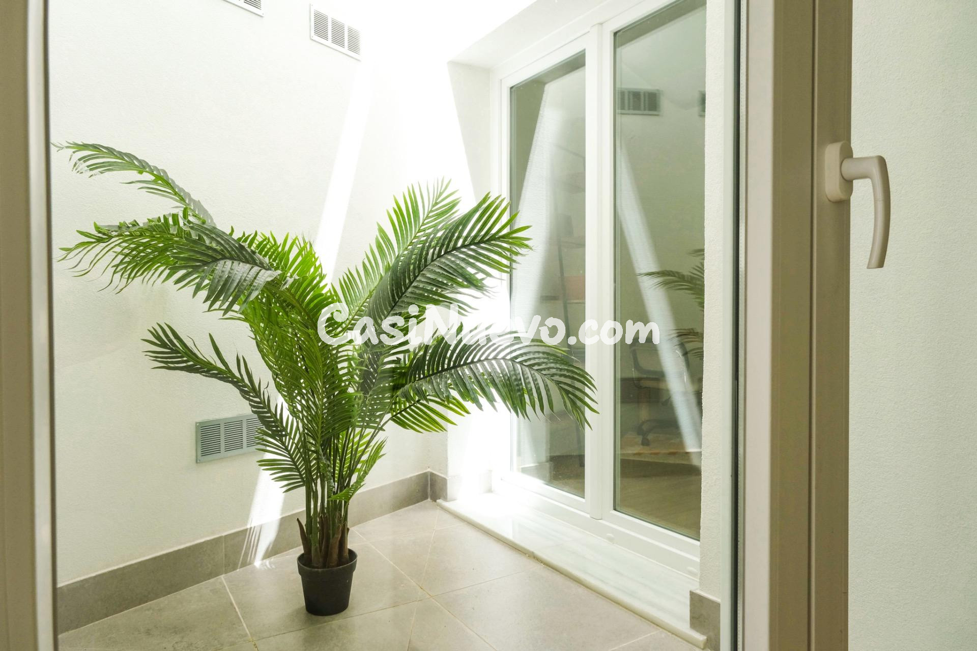 LUJO ..., CON VISTAS FRONTALES AL MAR EN MÁLAGA ESTE !!! - foto 15