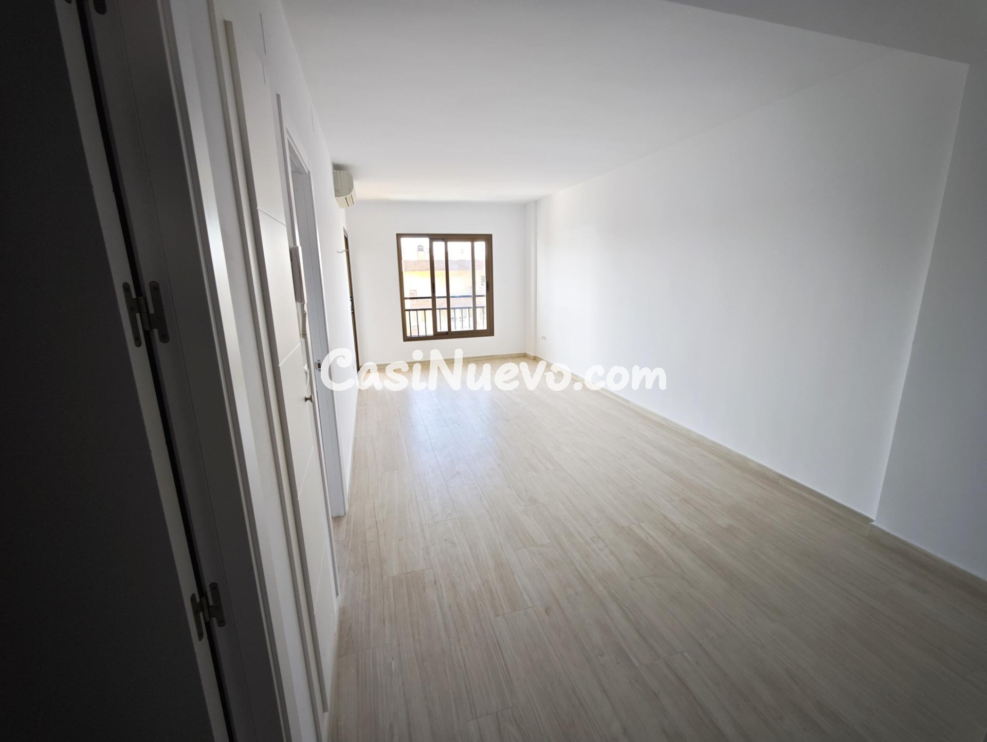 Apartamento reformado en primera línea de playa (Fuengirola) - foto 3