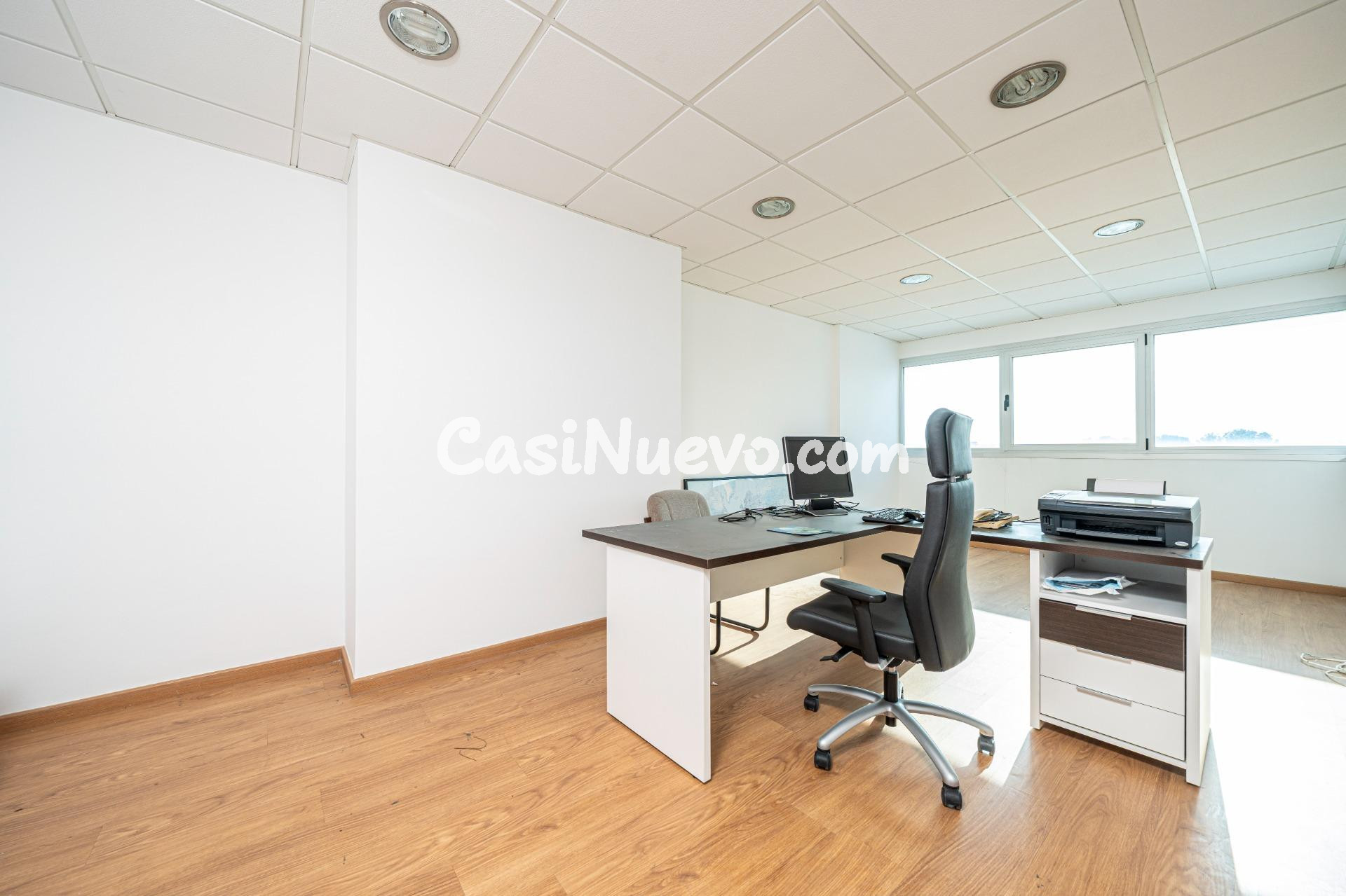 Oportunidad oficina con dos plazas de parking - foto 6