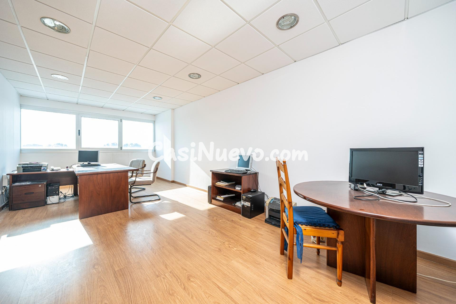 Oportunidad oficina con dos plazas de parking - foto 8