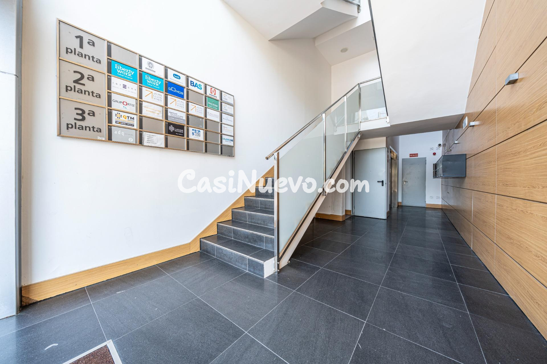 Oportunidad oficina con dos plazas de parking - foto 20