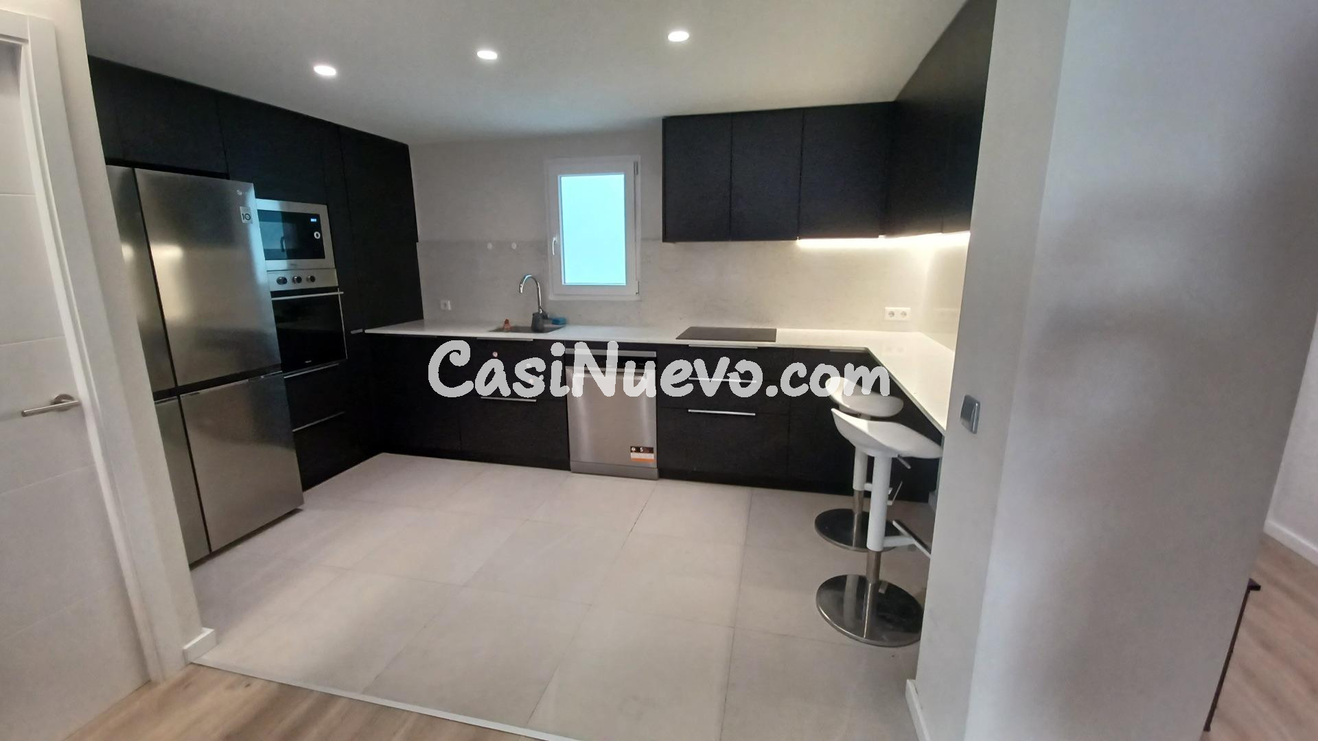 Amplio y Moderno Piso en La Creu del Grau, Valencia - Ideal  - foto 4