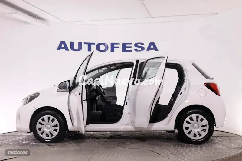 Toyota Yaris - foto 9