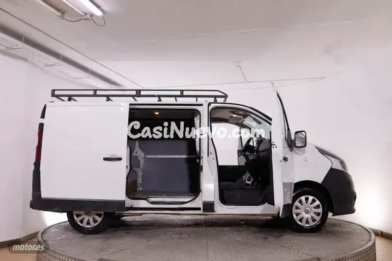 Nissan NV300 - foto 8