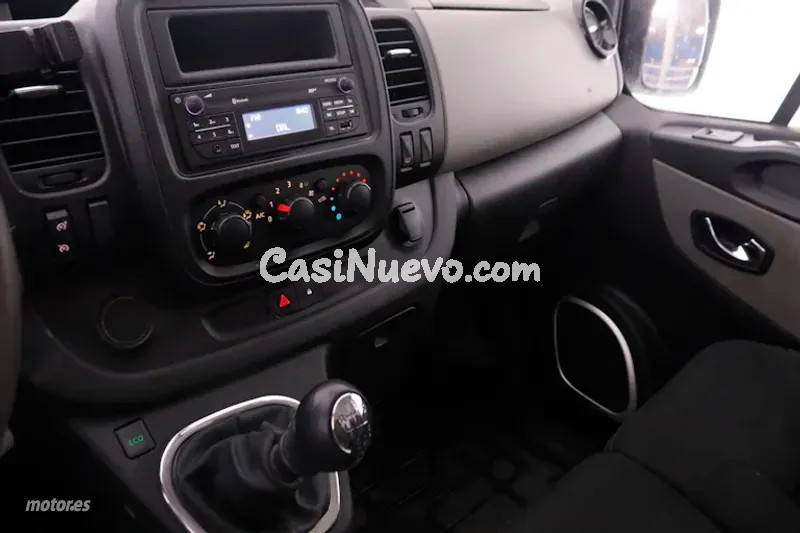 Nissan NV300 - foto 14