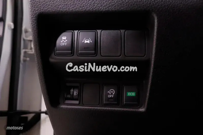 Nissan X Trail - foto 15