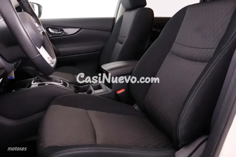 Nissan X Trail - foto 17