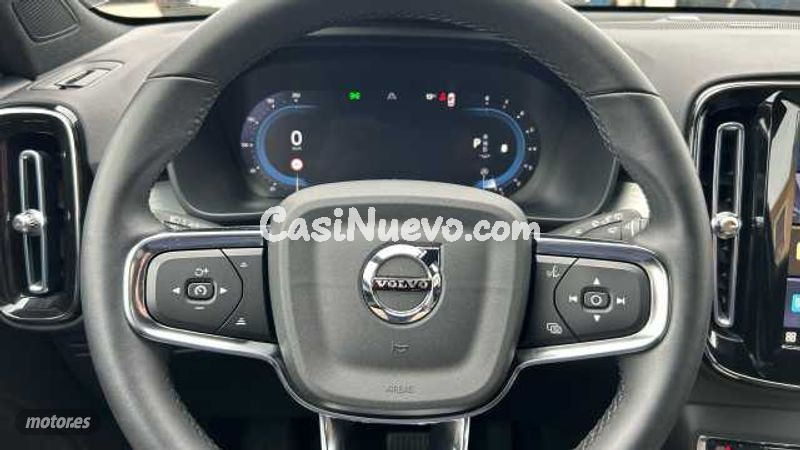 Volvo XC40 - foto 11