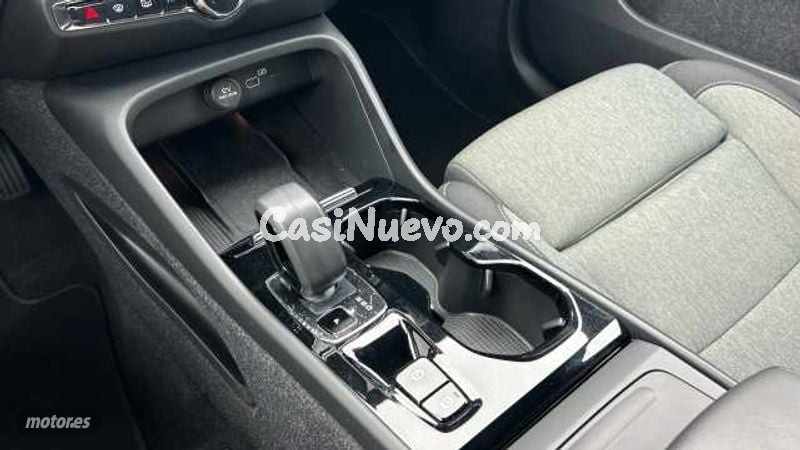 Volvo XC40 - foto 22