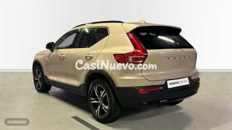 Volvo XC40 - foto 2
