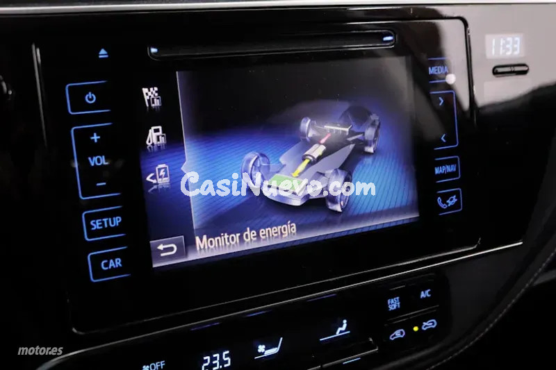 Toyota Auris - foto 16