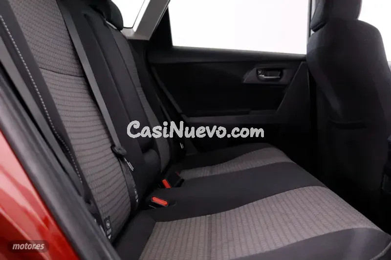 Toyota Auris - foto 20