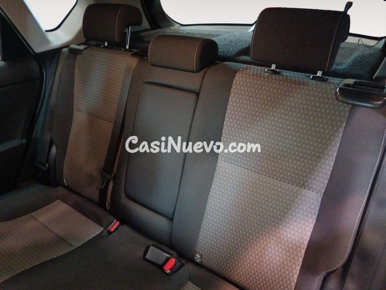 Toyota Auris Hybrid Active Business Plus - foto 10