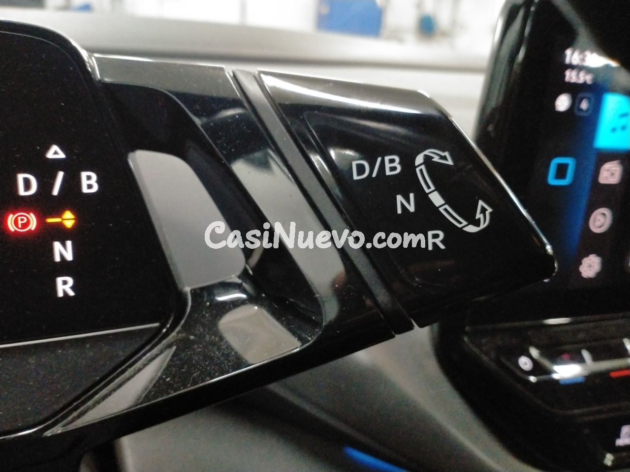 Volkswagen ID.4 Pure Performance - foto 12