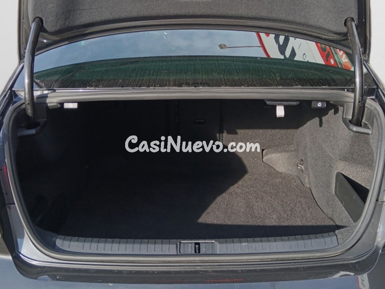 Volkswagen Passat Executive - foto 12