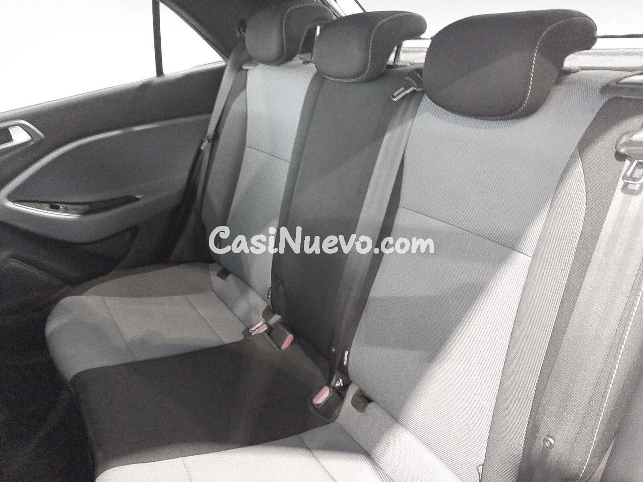 Hyundai i20 Active - foto 10