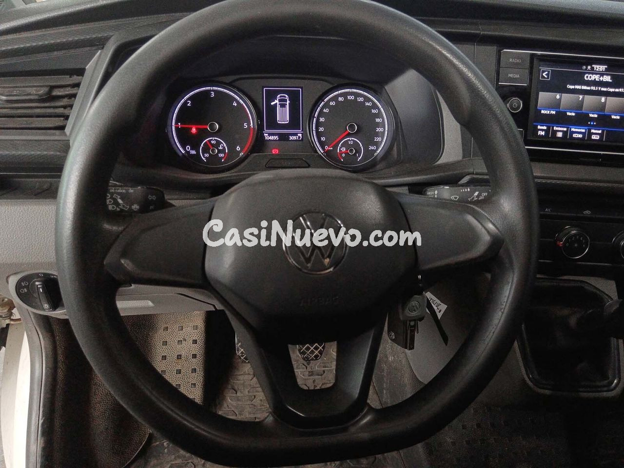 Volkswagen Transporter 2.0 TDI BMT - foto 8