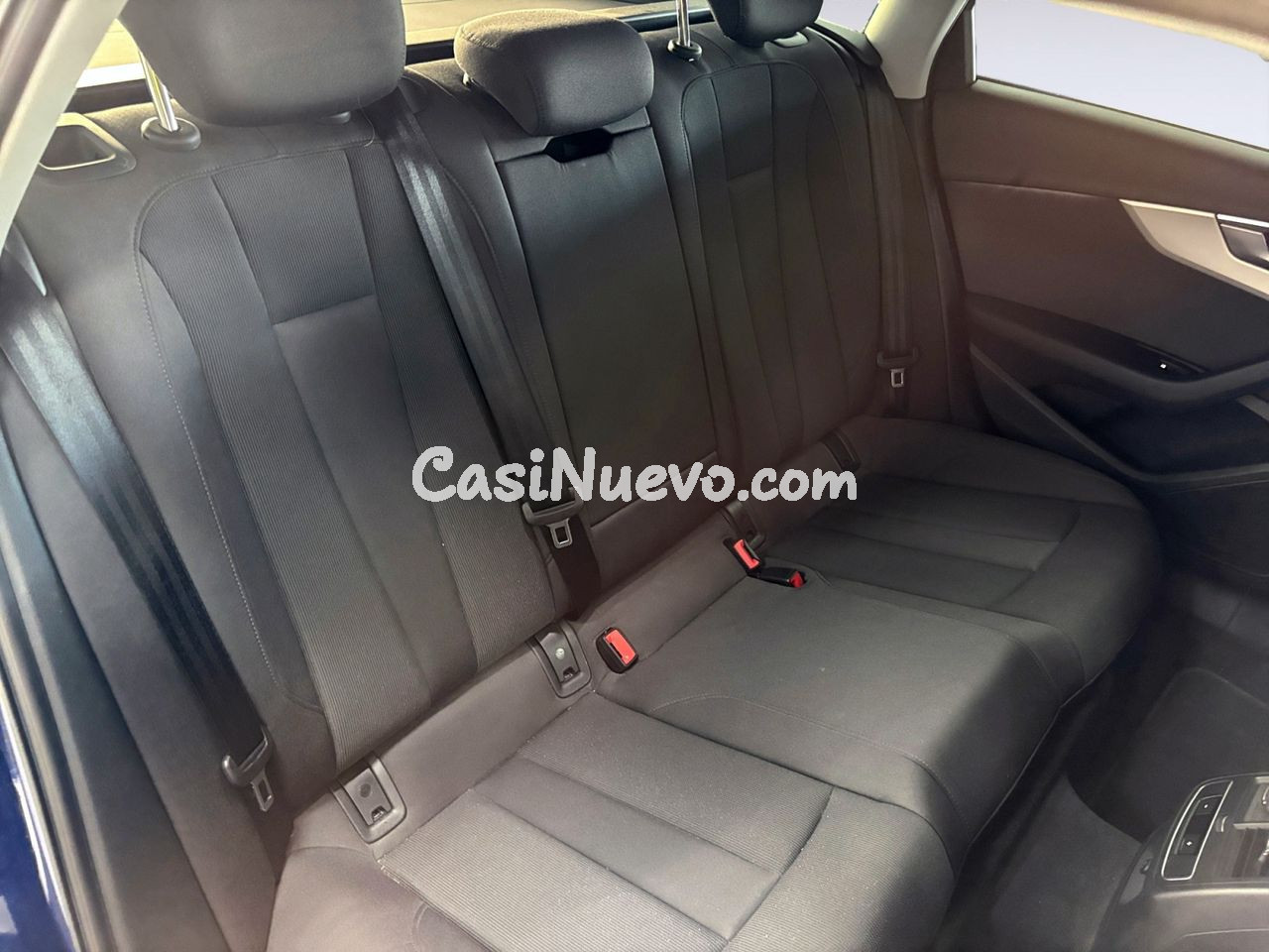 Audi A4 35 TFSI S line - foto 9