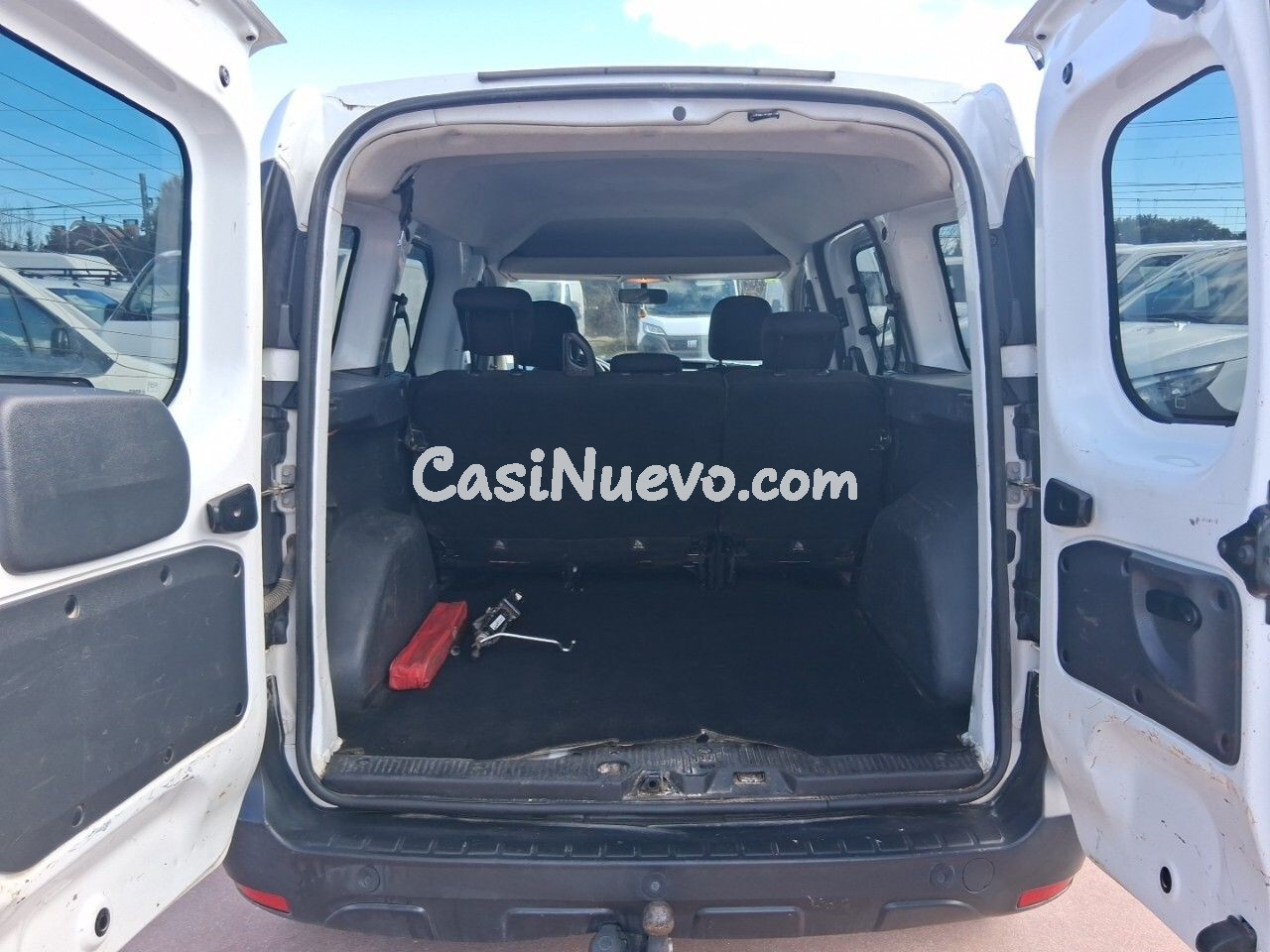 Dacia Dokker COMBI 1.5 D ESSENTIAL 95 - foto 6