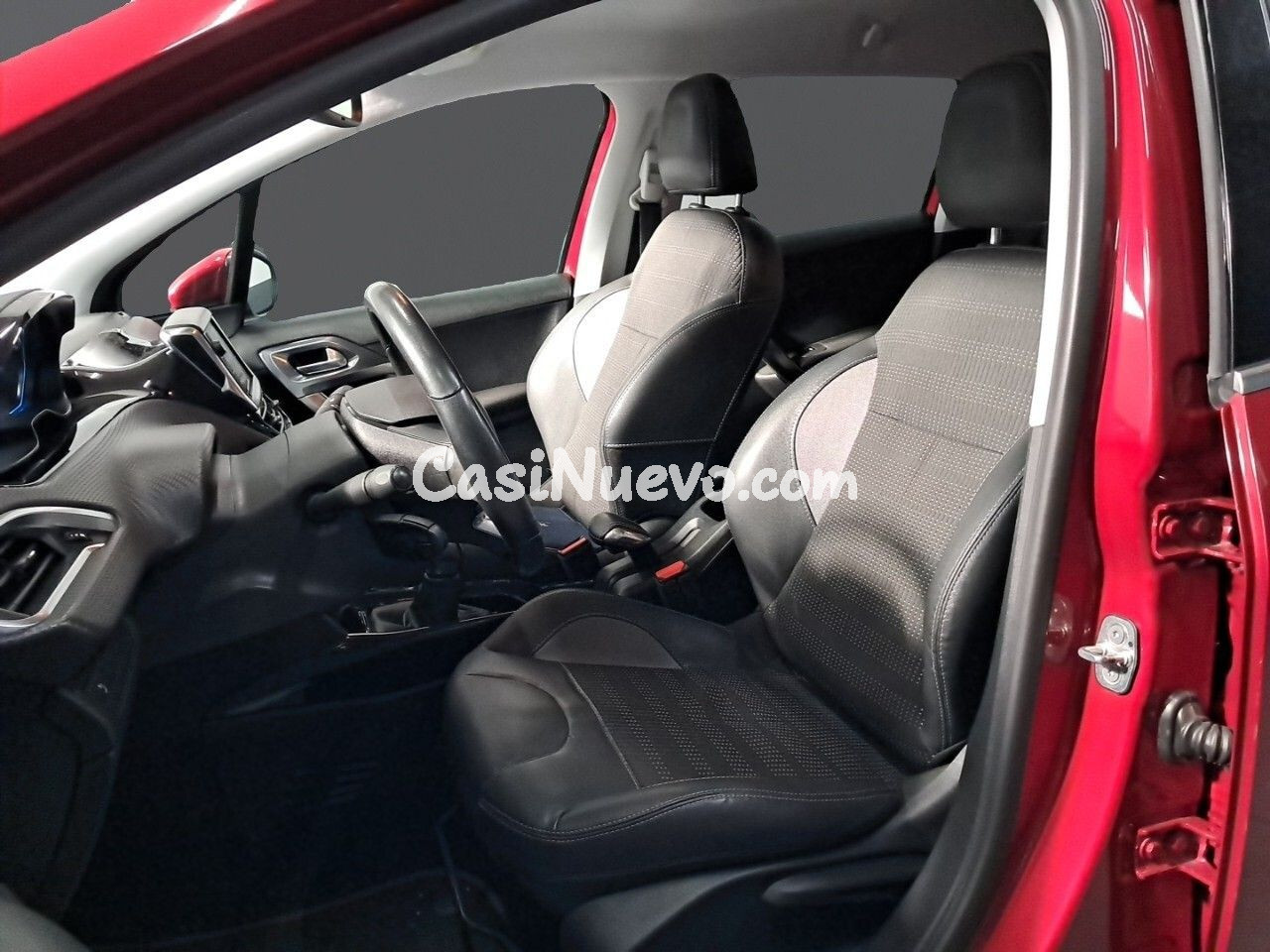 Peugeot 2008 Allure 1.6 BlueHDi 73KW (100CV) - foto 6