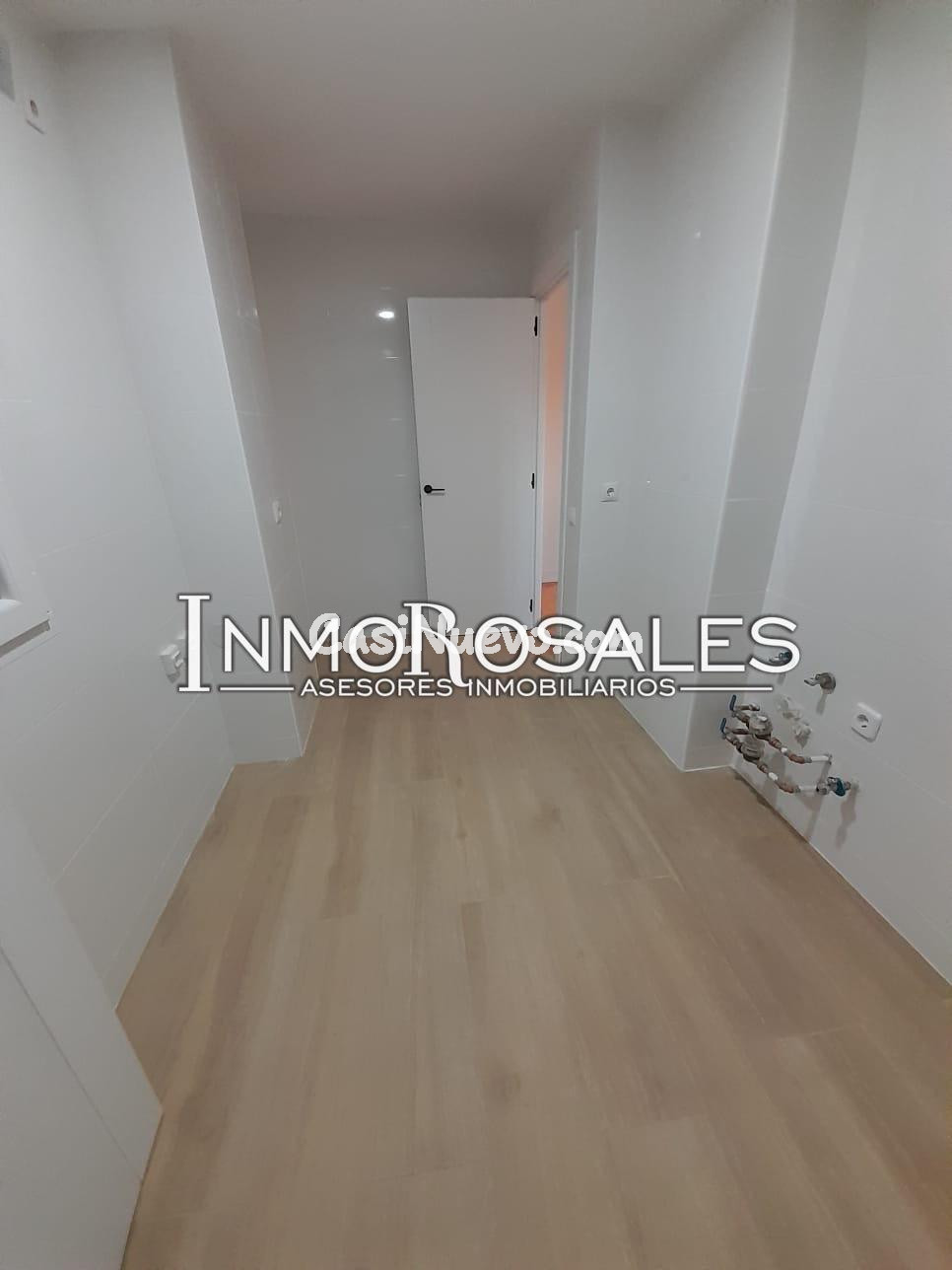 3 Dormitorios y 2 baños ASCENSOR Y VISTAS A MADRID CENTRO - foto 8