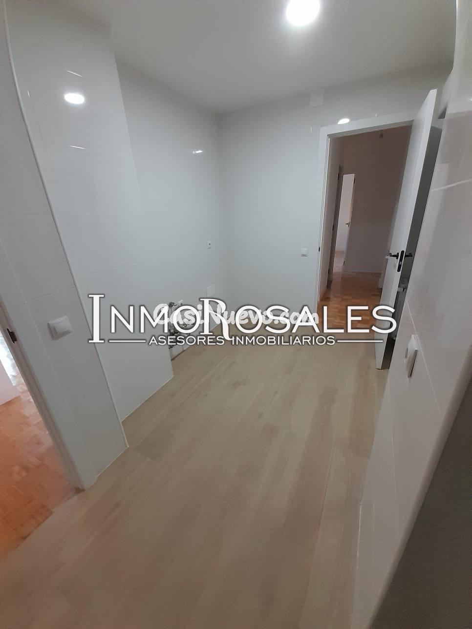 3 Dormitorios y 2 baños ASCENSOR Y VISTAS A MADRID CENTRO - foto 9