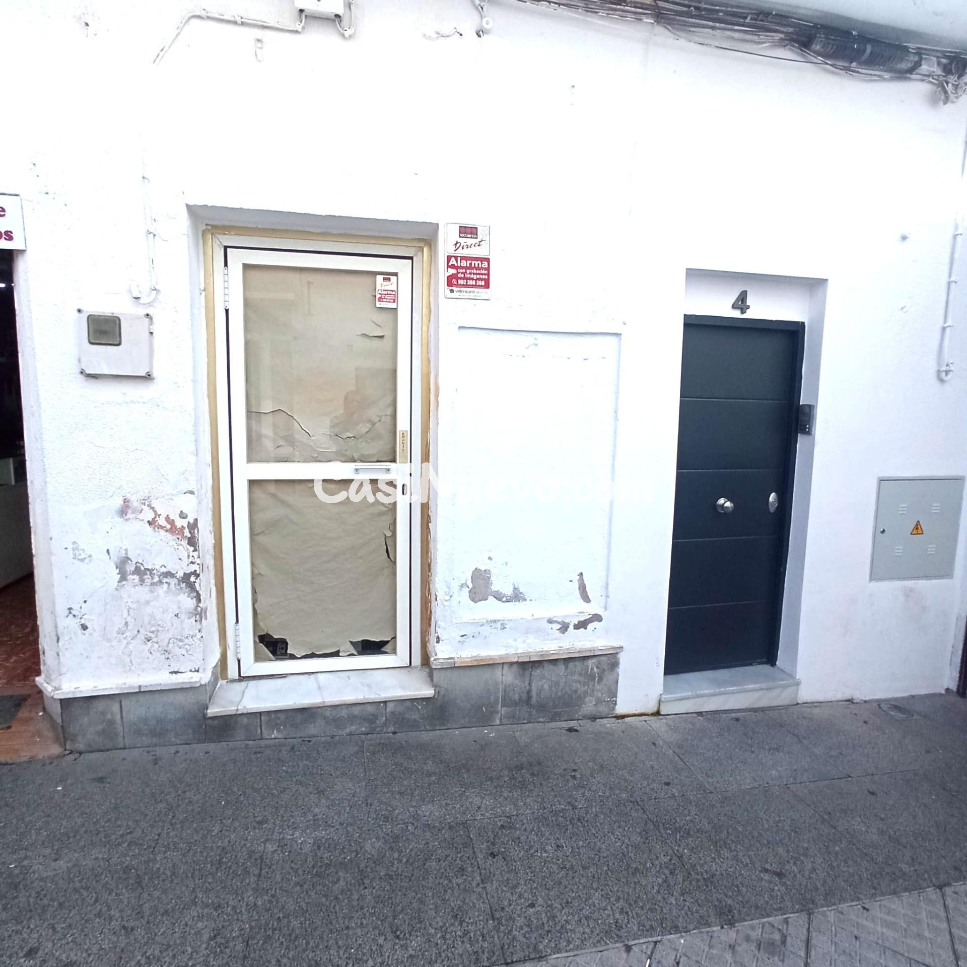 ¡LOCAL COMERCIAL EN EL CENTRO! ✨ - foto 2