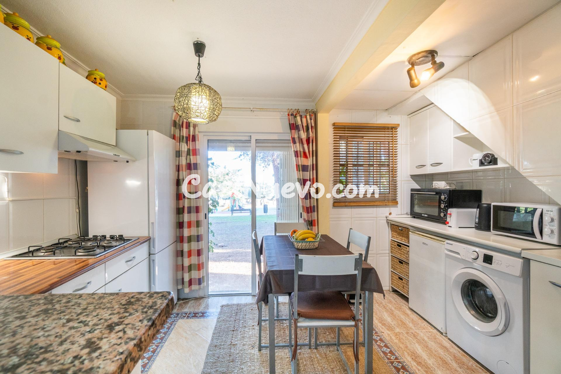 ADOSADO DE 2 DORMITORIOS Y 2 BAÑOS EN LOS ALTOS (TORREVIEJA) - foto 8