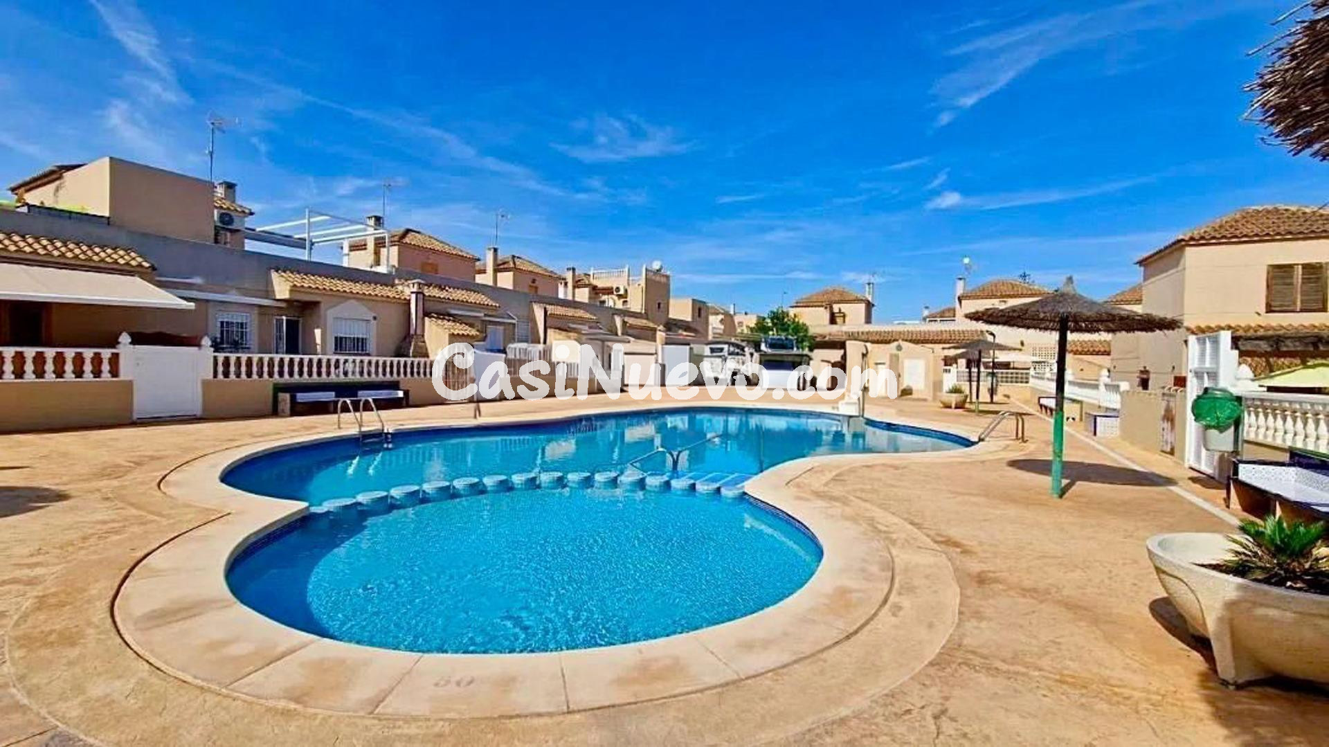 ADOSADO DE 2 DORMITORIOS Y 2 BAÑOS EN LOS ALTOS (TORREVIEJA) - foto 28