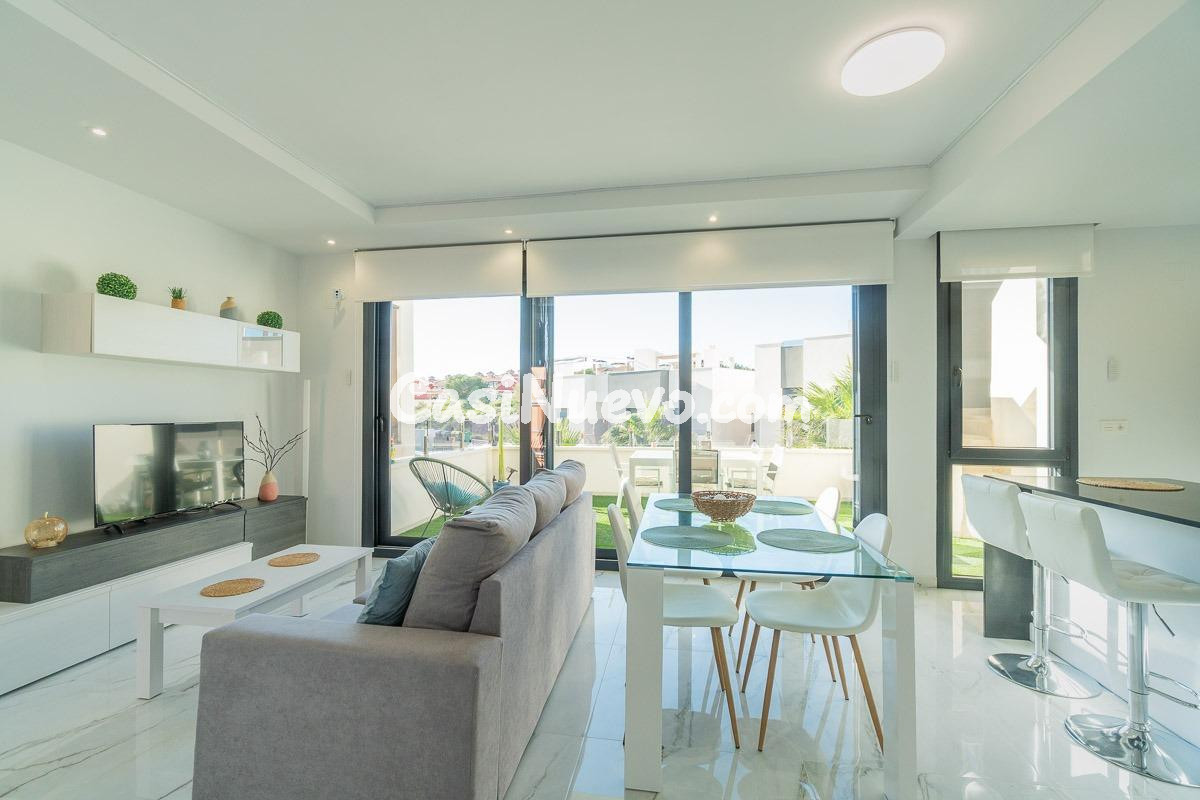 Apartamento de 2 dormitorios y 2 baños con solarium en Orihu - foto 4