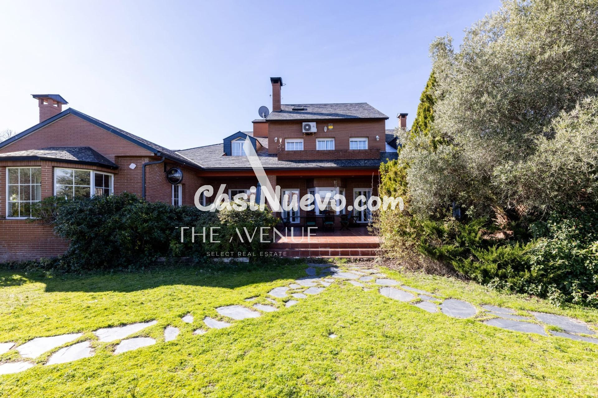 Chalet independiente de 1.000 m2 en Monte Rozas