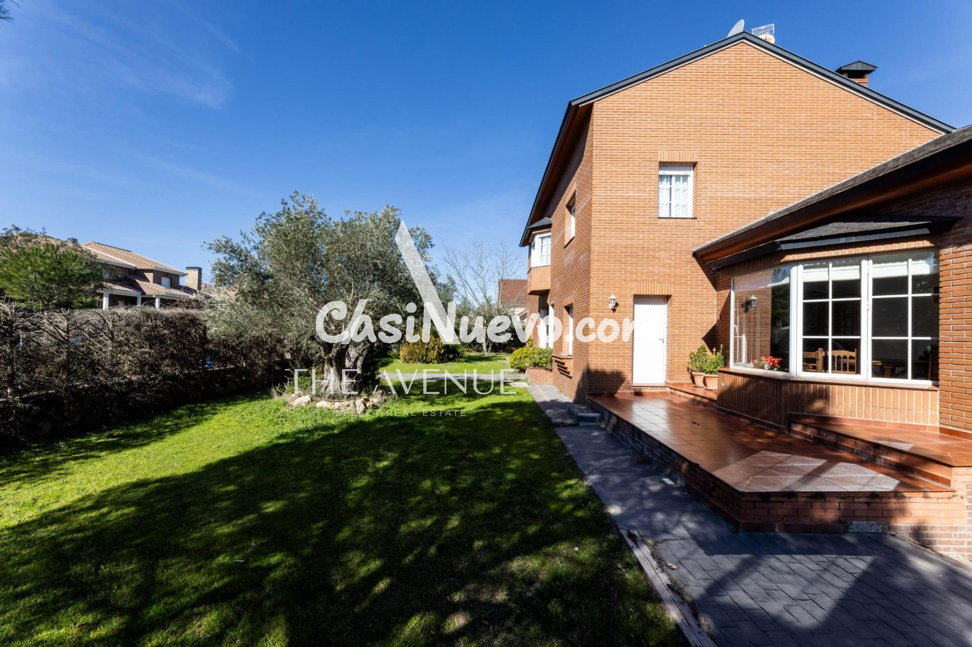 Chalet independiente de 1.000 m2 en Monte Rozas - foto 3