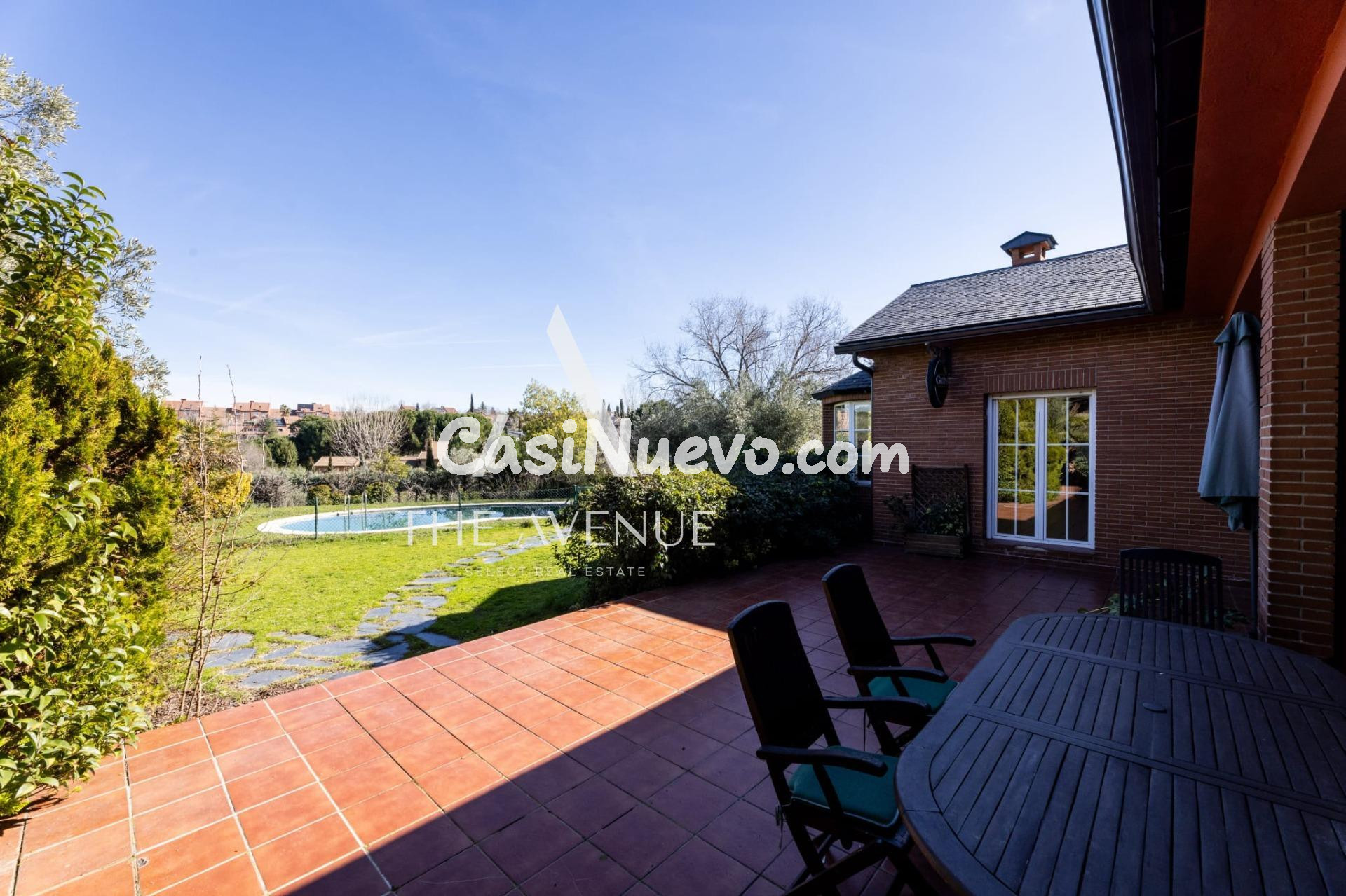 Chalet independiente de 1.000 m2 en Monte Rozas - foto 4