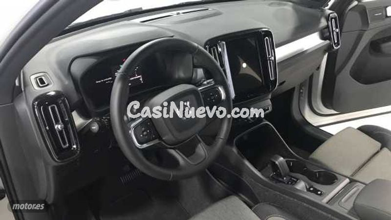 Volvo XC40 - foto 4
