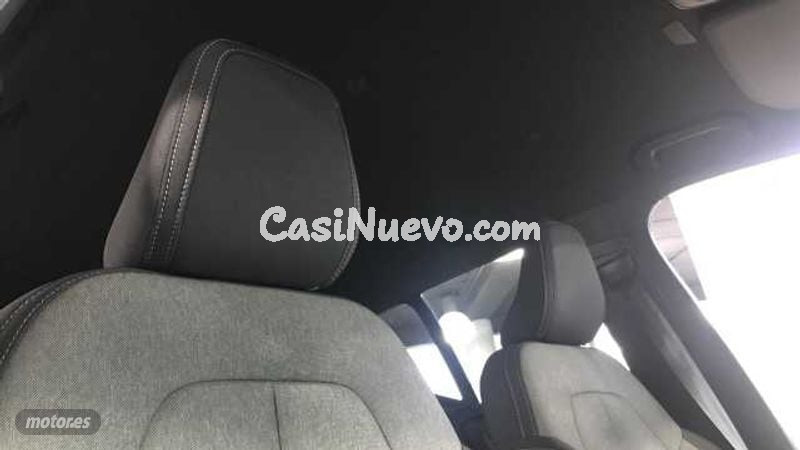 Volvo XC40 - foto 27