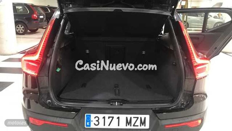 Volvo XC40 - foto 13