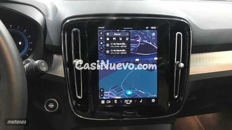 Volvo XC40 - foto 16