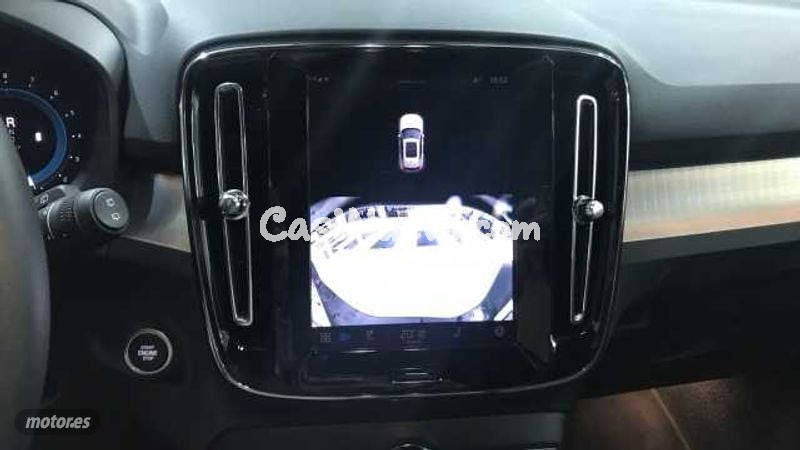 Volvo XC40 - foto 17