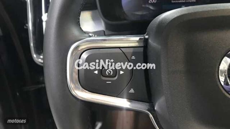 Volvo XC40 - foto 19