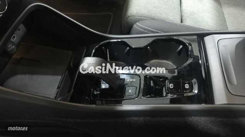 Volvo XC40 - foto 24