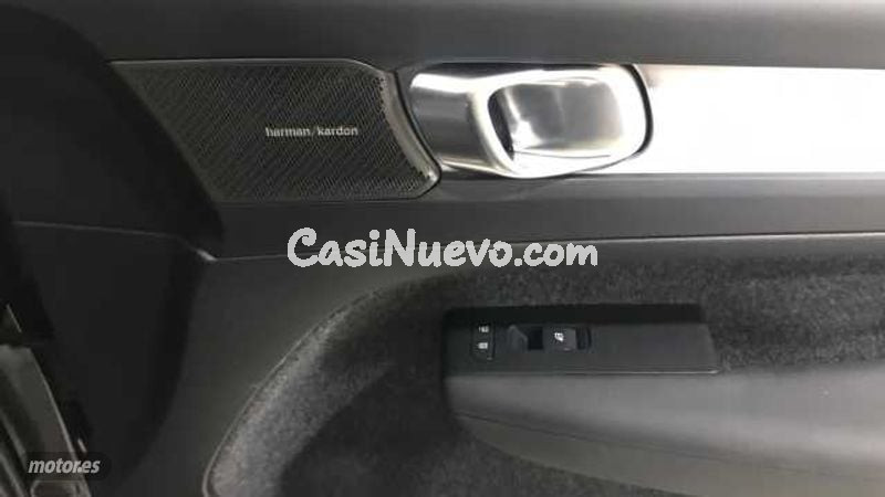 Volvo XC40 - foto 27