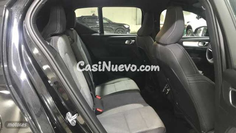 Volvo XC40 - foto 31